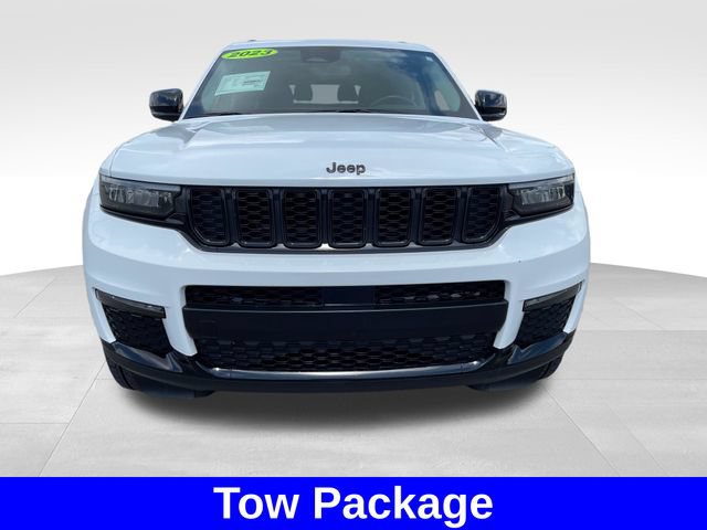 Used 2023 Jeep Grand Cherokee L Limited w/ Black Appearance Package AWD/4WD image 8