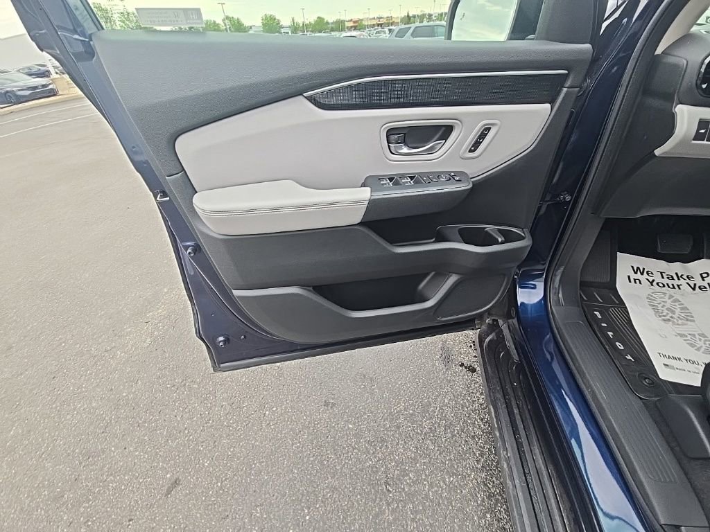 Used 2024 Honda Pilot Elite image 13