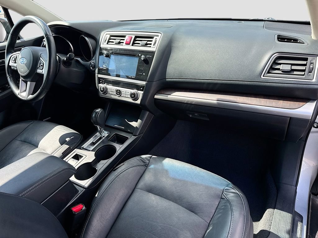 Used 2017 Subaru Outback 3.6R Limited image 38