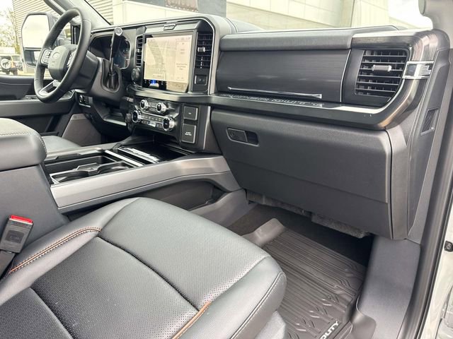 New 2026 Ford F250 Lariat w/ Black Appearance Package image 15