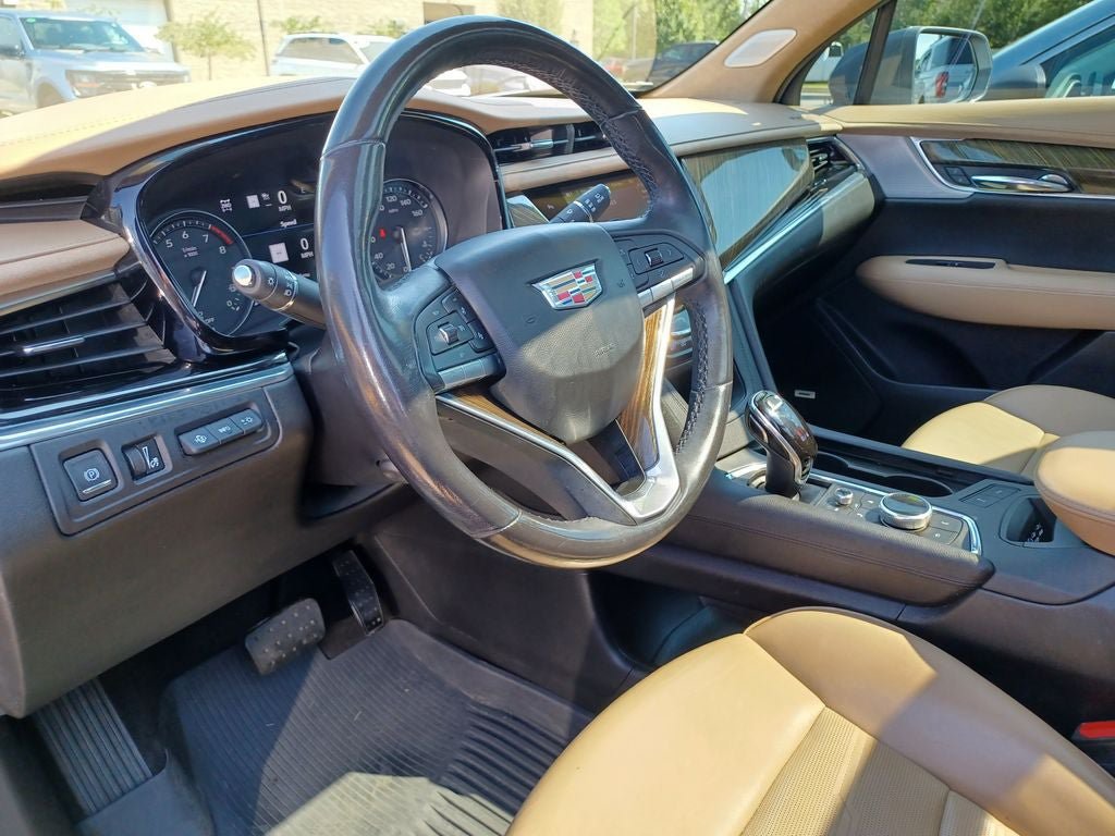 Used 2020 Cadillac XT6 Premium Luxury w/ Platinum Package AWD/4WD image 9