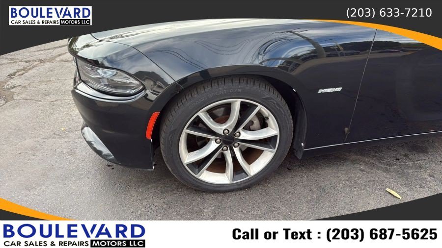 Used 2016 Dodge Charger R/T RWD image 9