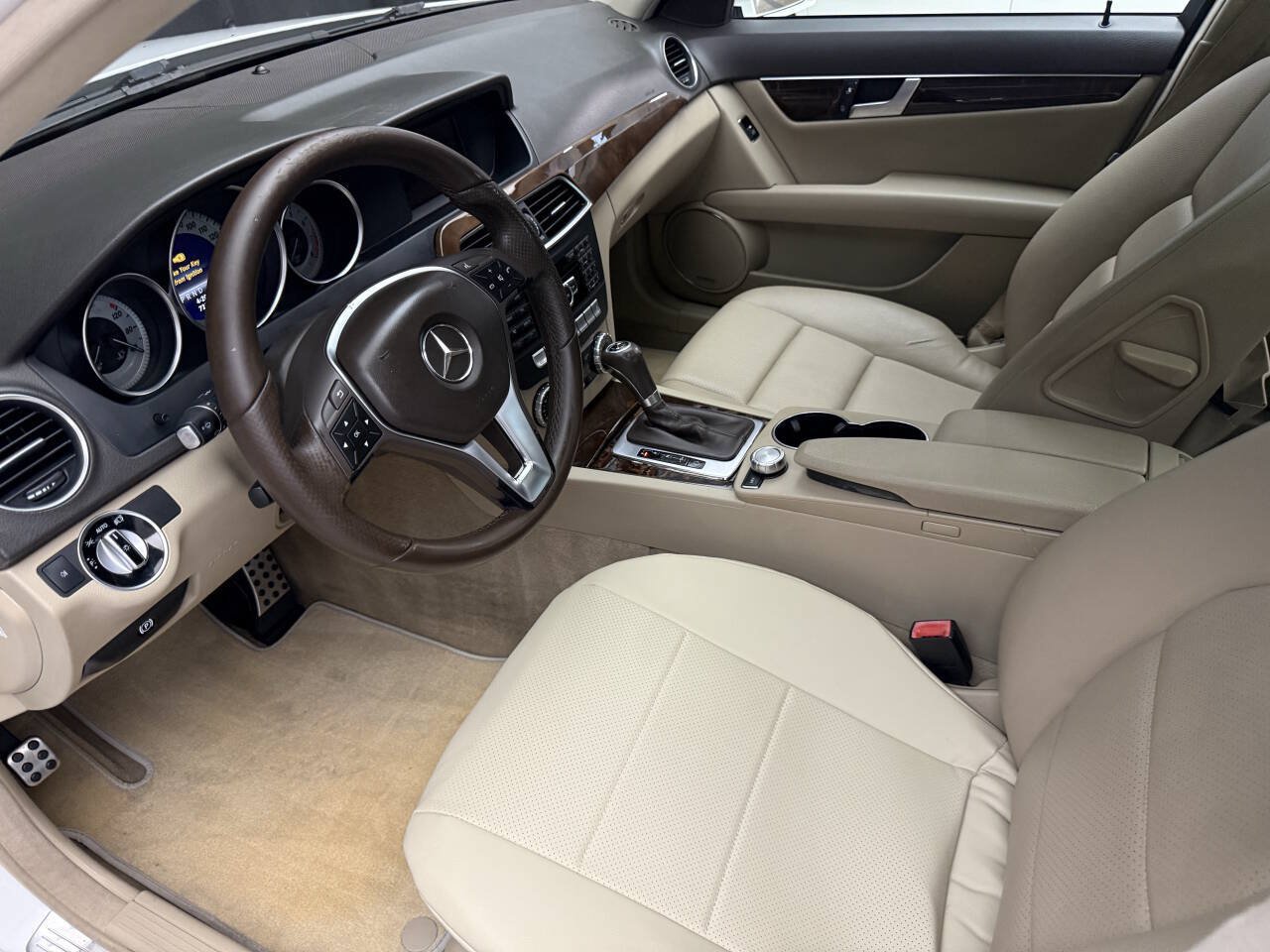 Used 2013 Mercedes-Benz C 250 Sedan image 15