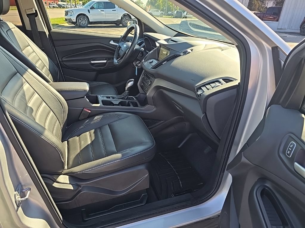 Used 2018 Ford Escape SEL AWD/4WD image 12