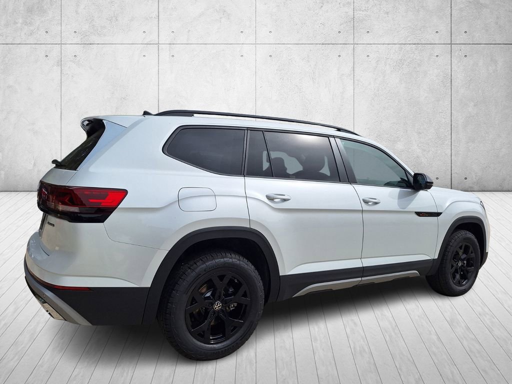 New 2026 Volkswagen Atlas Peak Edition image 5