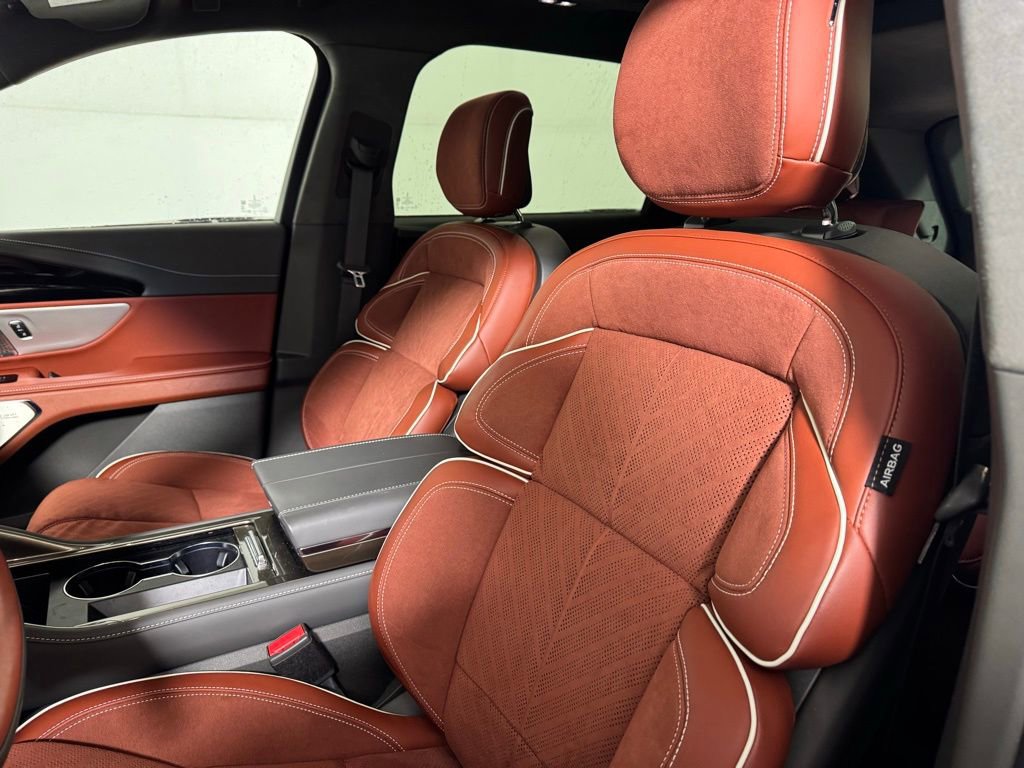 New 2024 Lincoln Nautilus Black Label w/ Jet Appearance Package (87T) image 18