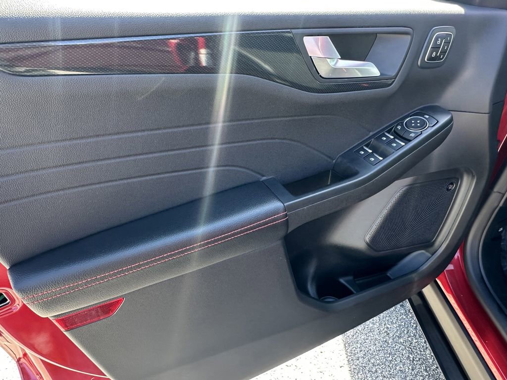 Used 2023 Ford Escape ST-Line Select w/ Tech Pack #2 image 11