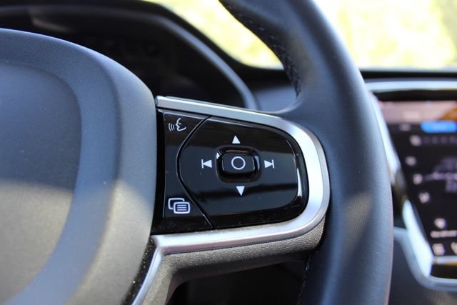 Certified 2023 Volvo XC90 B6 Plus w/ Protection Package Premier AWD/4WD image 33