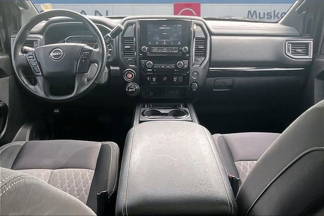 Used 2024 Nissan Titan SV w/ SV Convenience Package AWD/4WD image 7