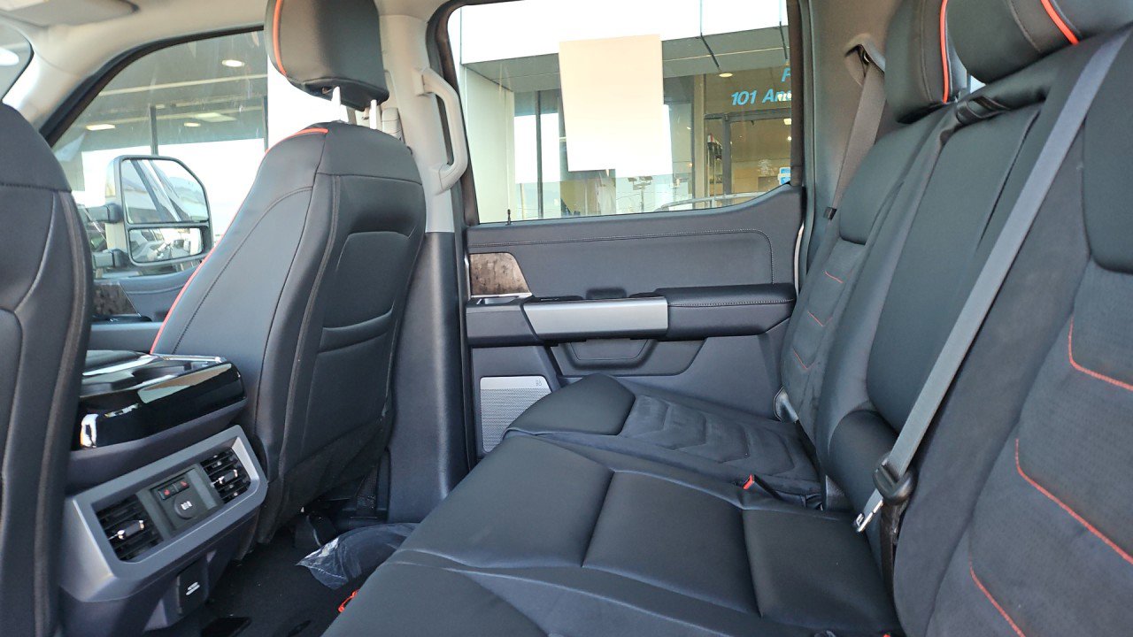 New 2026 Ford F250 Lariat w/ Black Appearance Package image 9