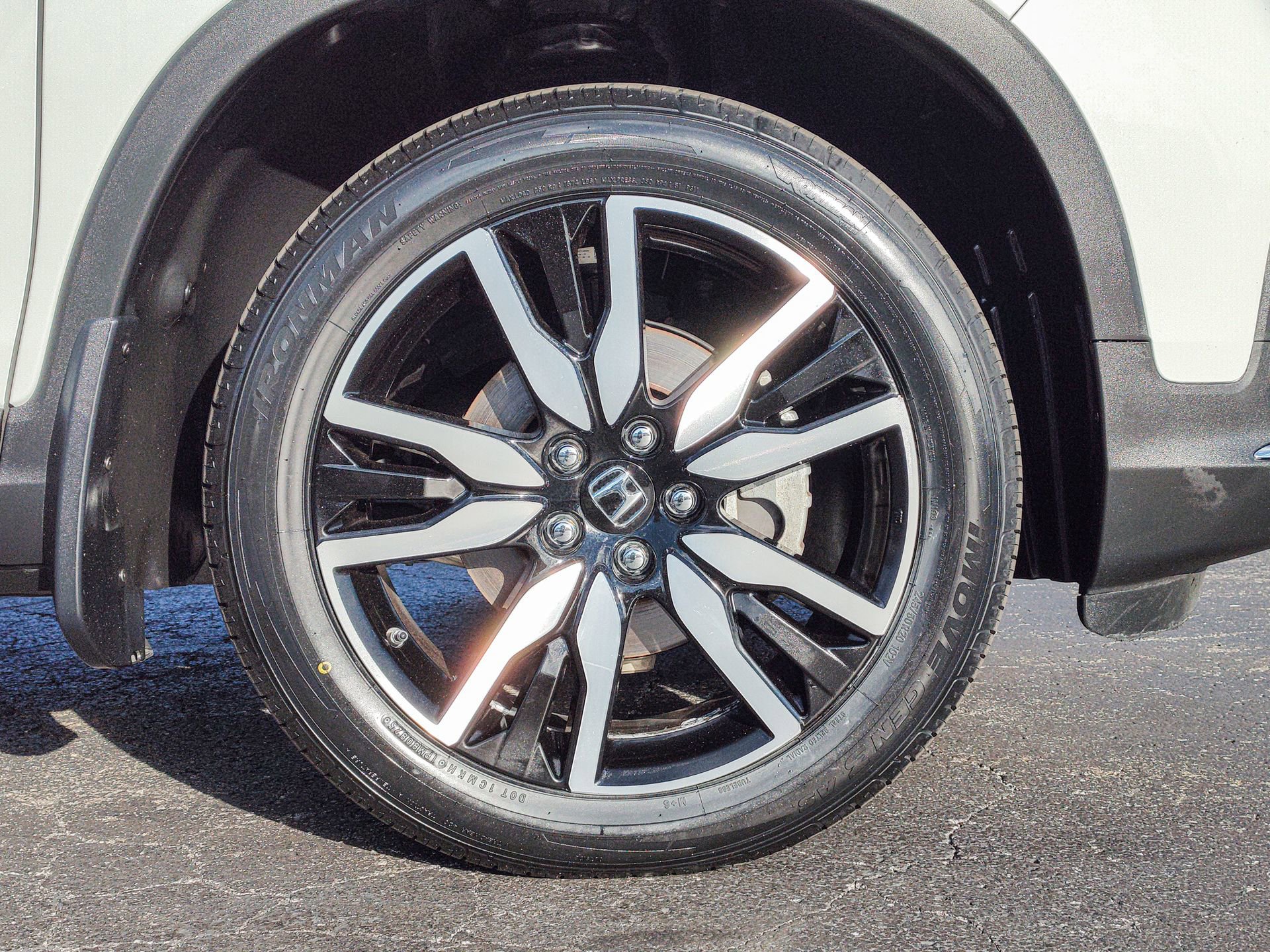 Used 2021 Honda Pilot Touring image 32