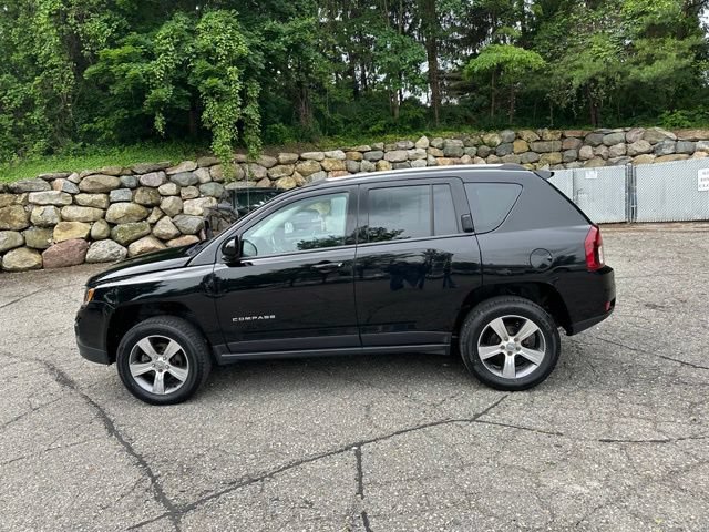 Used 2016 Jeep Compass High Altitude AWD/4WD image 2