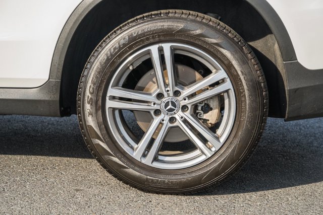 Used 2022 Mercedes-Benz GLC 300 4MATIC image 18