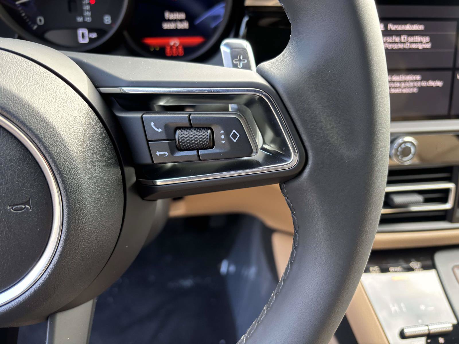 New 2026 Porsche Macan AWD/4WD image 28
