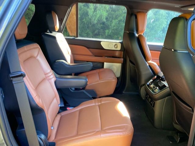 Used 2021 Lincoln Navigator Reserve w/ Luxury Package AWD/4WD image 34
