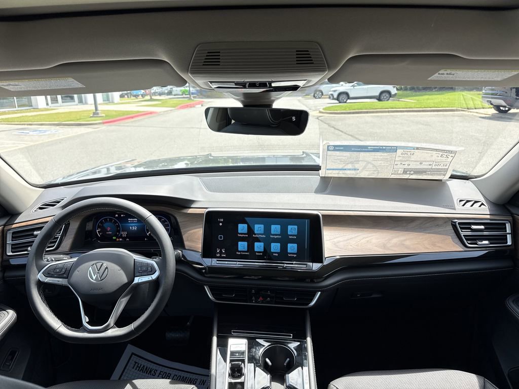 New 2026 Volkswagen Atlas SE image 24