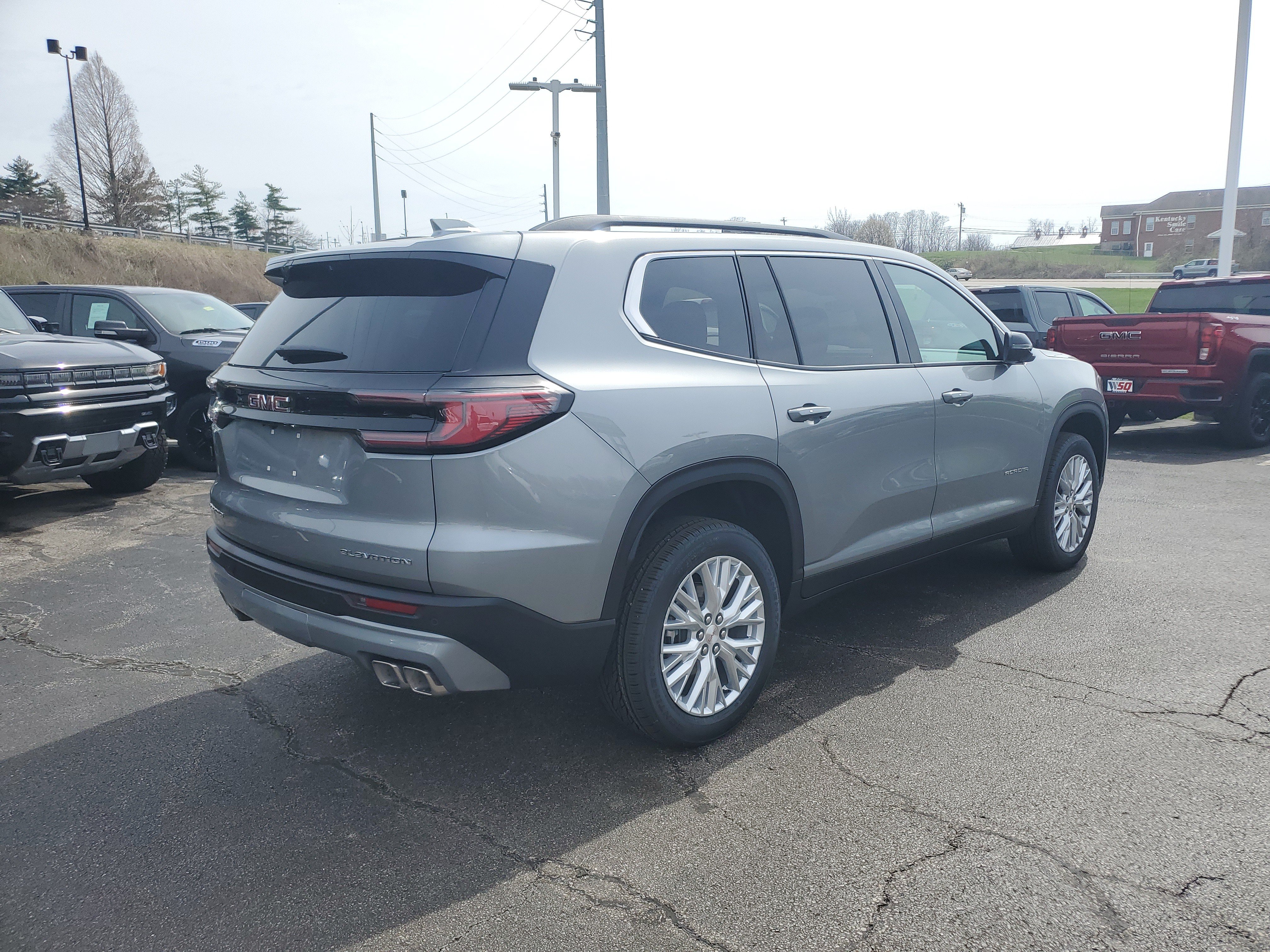 New 2026 GMC Acadia Elevation w/ Elevation Premium Package FWD image 4