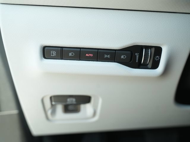 New 2026 Jeep Cherokee Limited AWD/4WD image 32