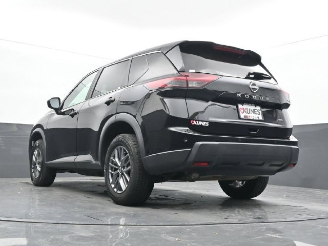 Used 2024 Nissan Rogue S AWD/4WD image 48