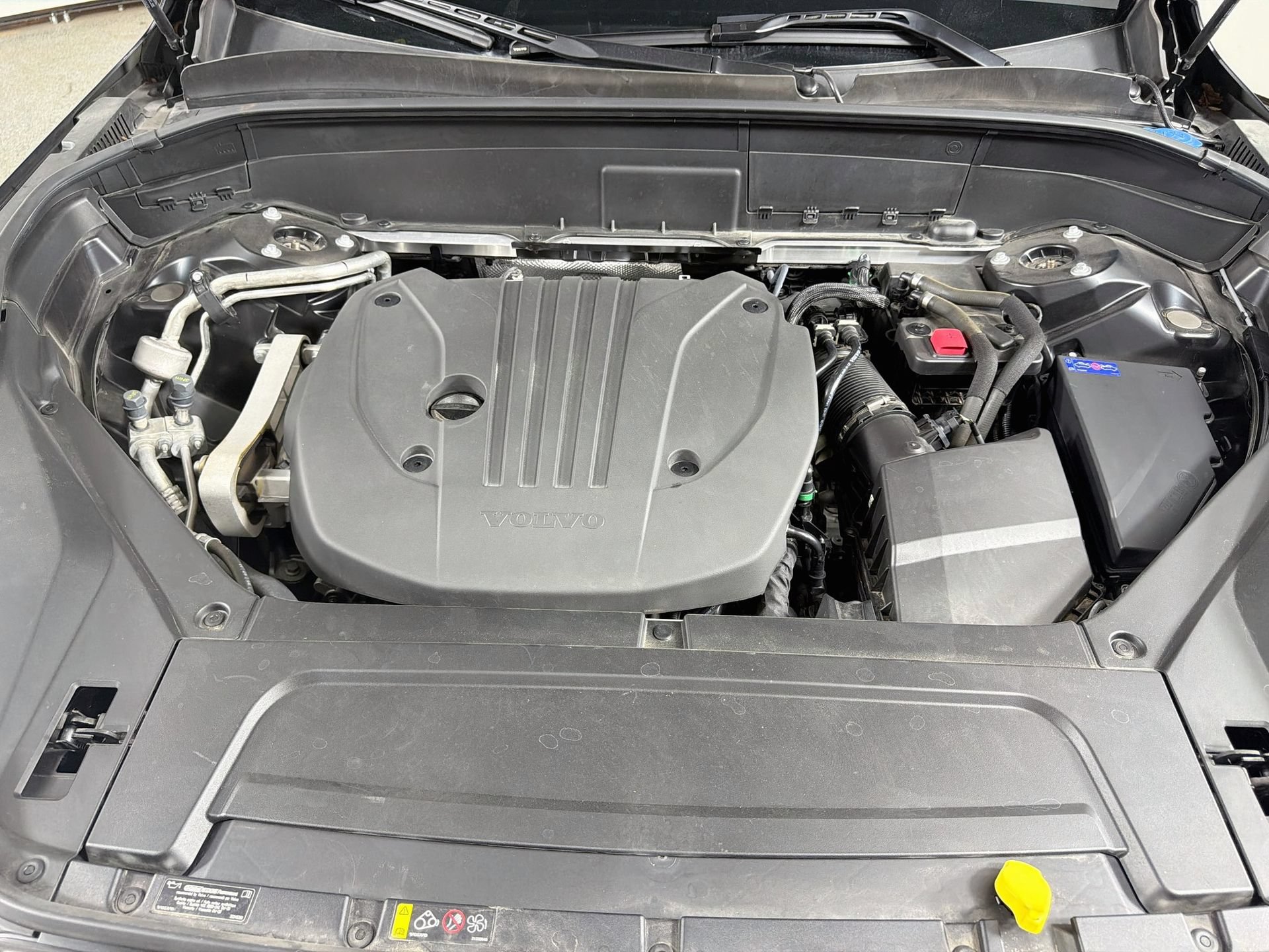 Certified 2024 Volvo XC90 B5 Plus AWD/4WD image 33