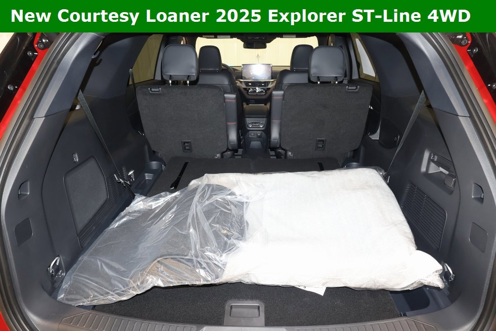 New 2025 Ford Explorer ST-Line w/ Premium Package image 29