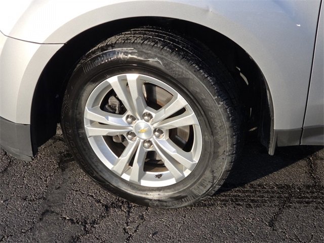 Used 2015 Chevrolet Equinox LT w/ Driver Convenience Package image 16