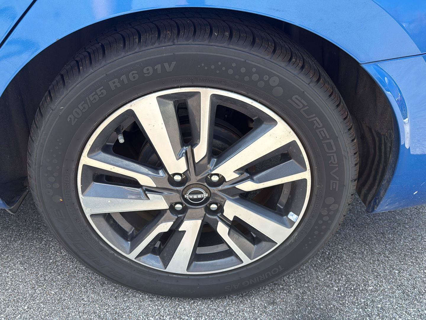 Used 2024 Nissan Versa SV FWD image 16