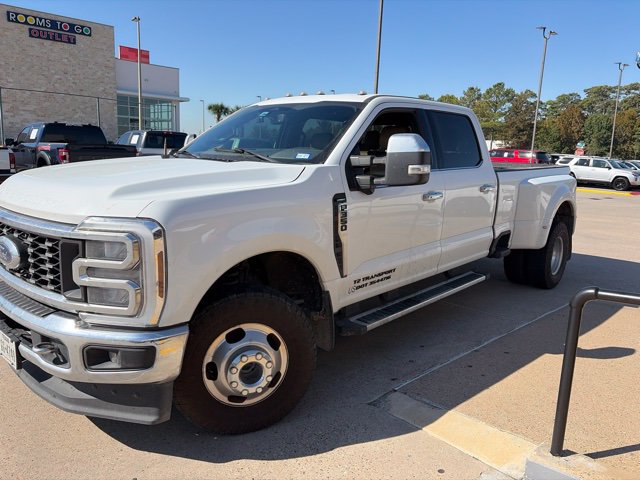 Used 2024 Ford F350 Lariat w/ Chrome Package AWD/4WD image 2