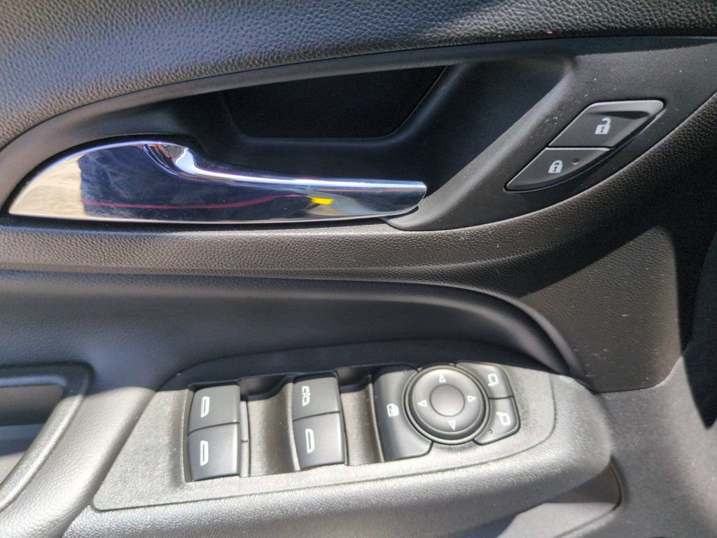 Used 2021 Chevrolet Equinox LT FWD image 15