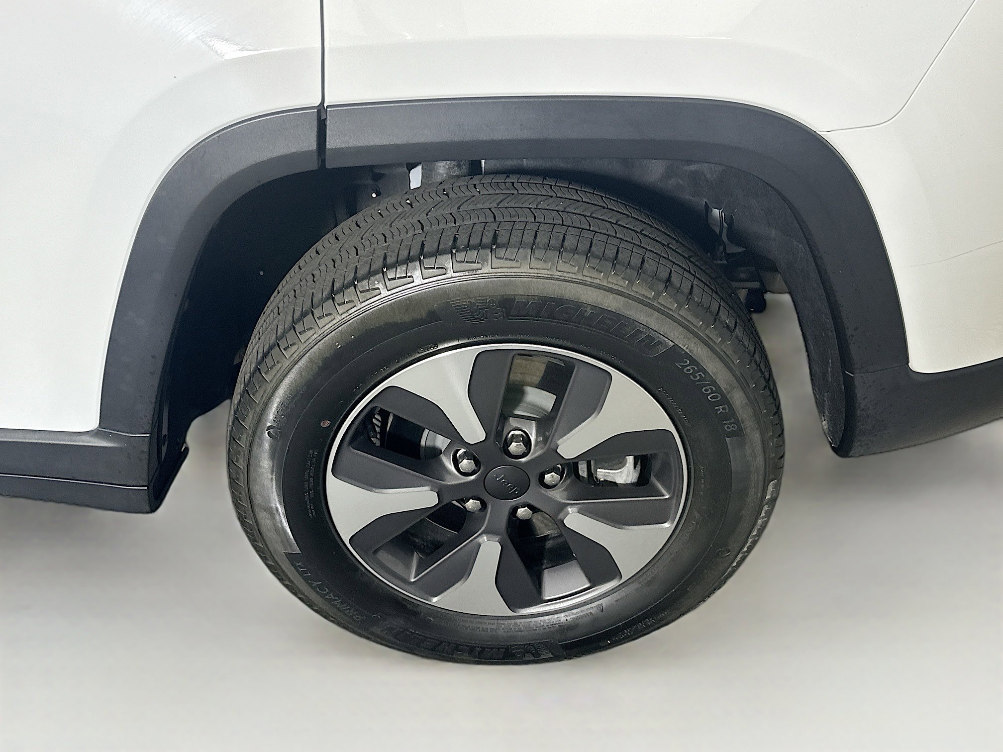 Used 2022 Jeep Grand Cherokee Limited 4xe image 11