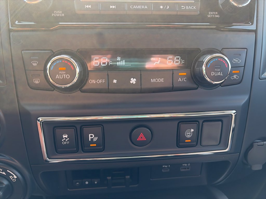 Certified 2024 Nissan Titan SV w/ SV Convenience Package AWD/4WD image 19