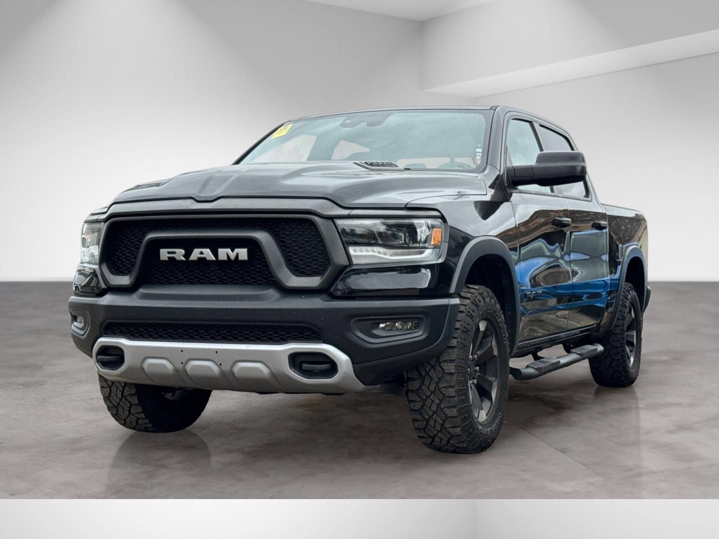 Used 2022 RAM 1500 Rebel AWD/4WD image 2