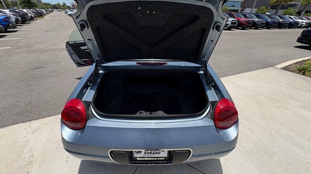 Used 2005 Ford Thunderbird RWD image 14