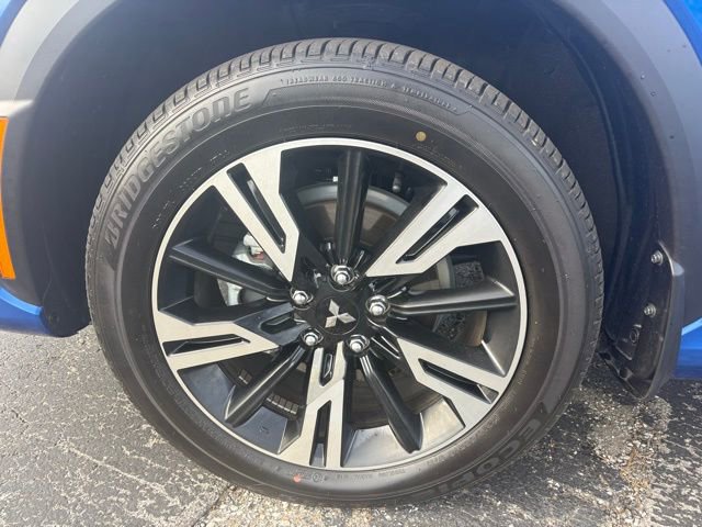 Used 2025 Mitsubishi Eclipse Cross SEL image 16