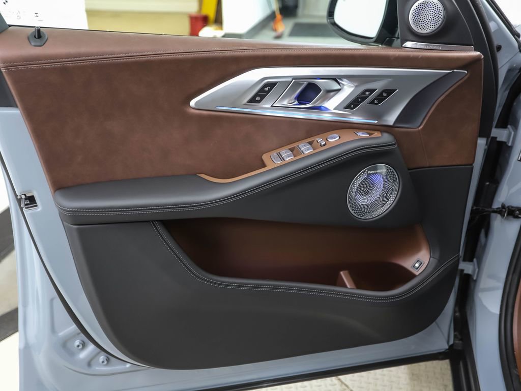 New 2026 BMW XM Label Red image 9