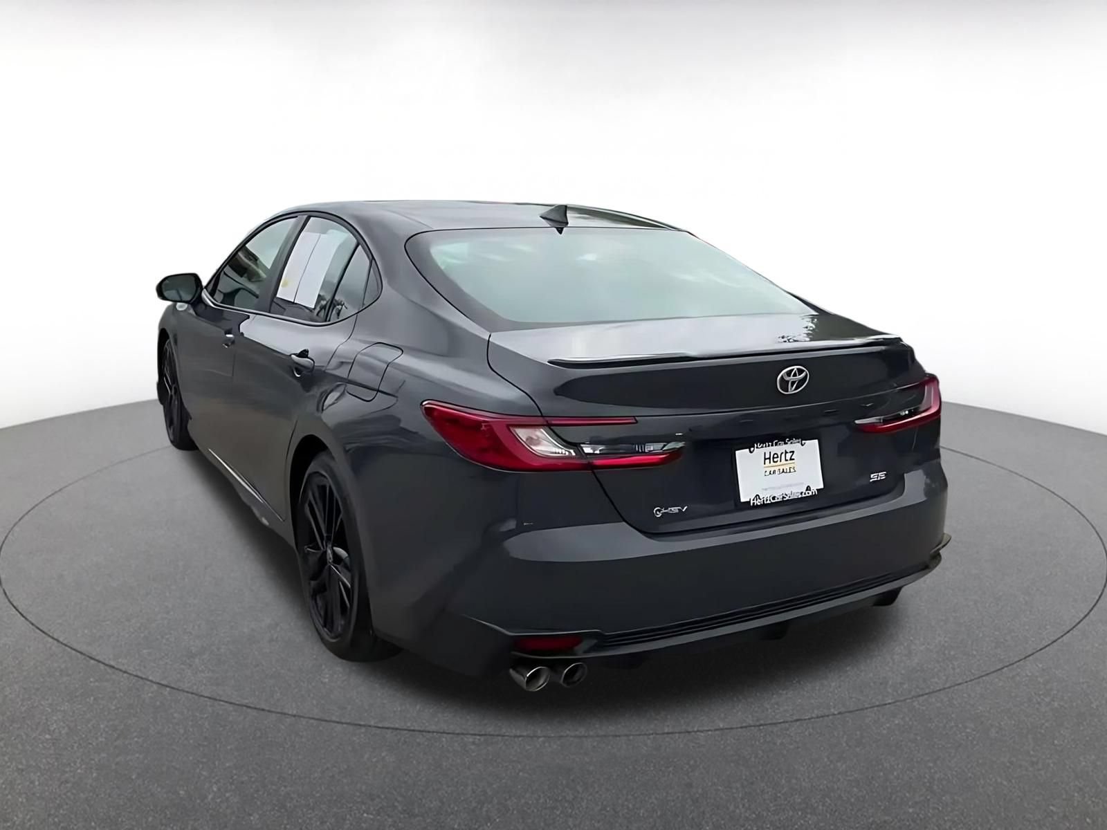 Used 2026 Toyota Camry SE FWD image 10