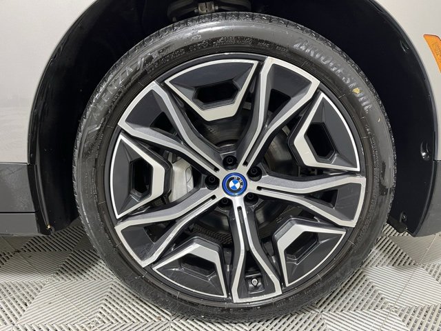 Used 2023 BMW iX xDrive50 w/ Ultimate Package 2 image 24