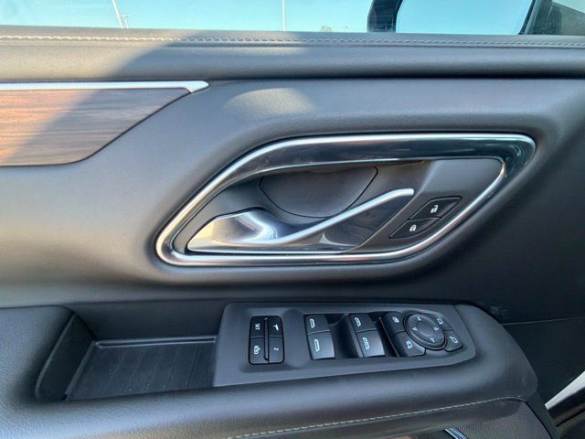Used 2023 Chevrolet Tahoe LT w/ LT Signature Package AWD/4WD image 10