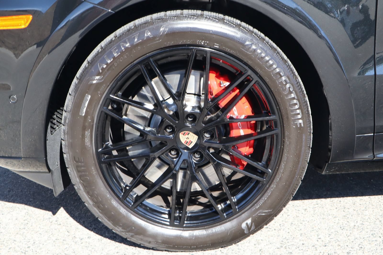 Used 2026 Porsche Cayenne GTS AWD/4WD image 14