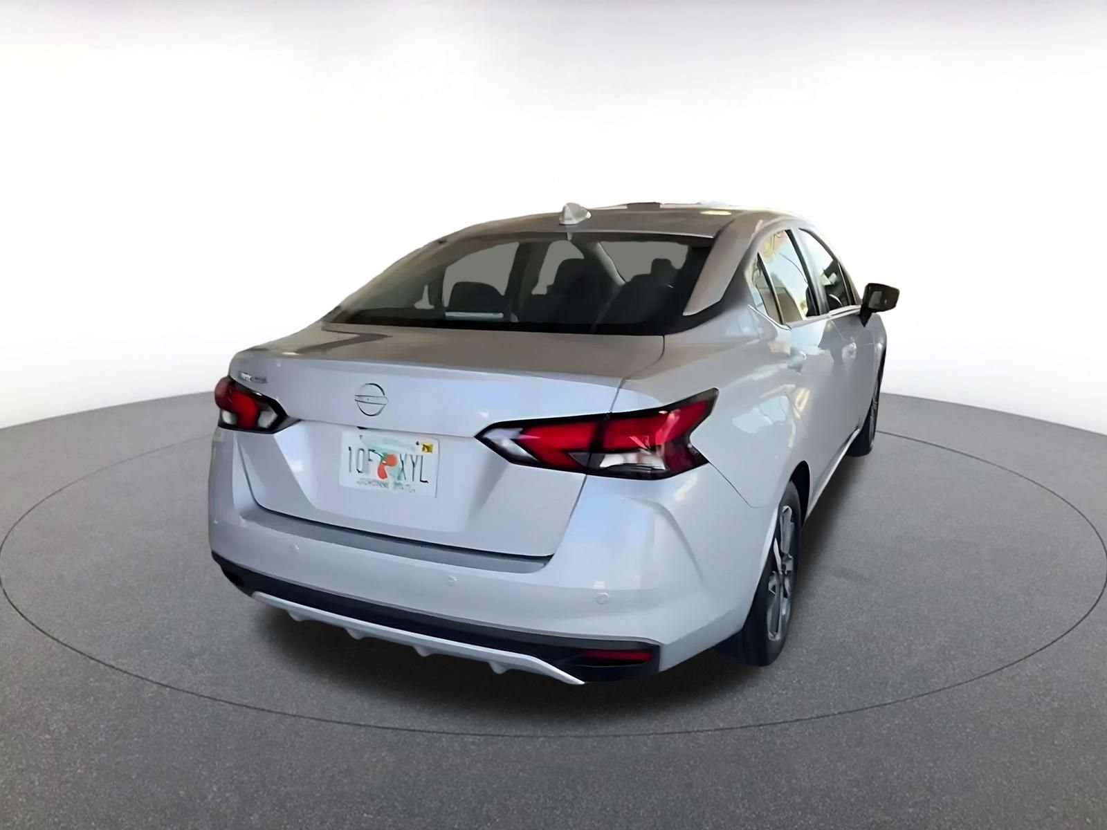 Used 2025 Nissan Versa SV FWD image 13