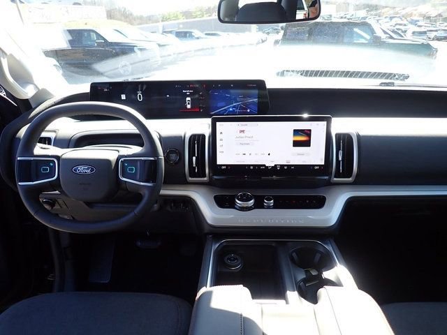 Certified 2025 Ford Expedition Max Active image 22