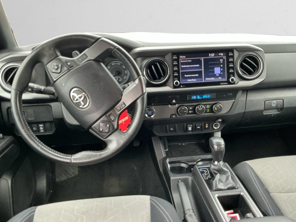 Used 2022 Toyota Tacoma TRD Off-Road RWD image 10
