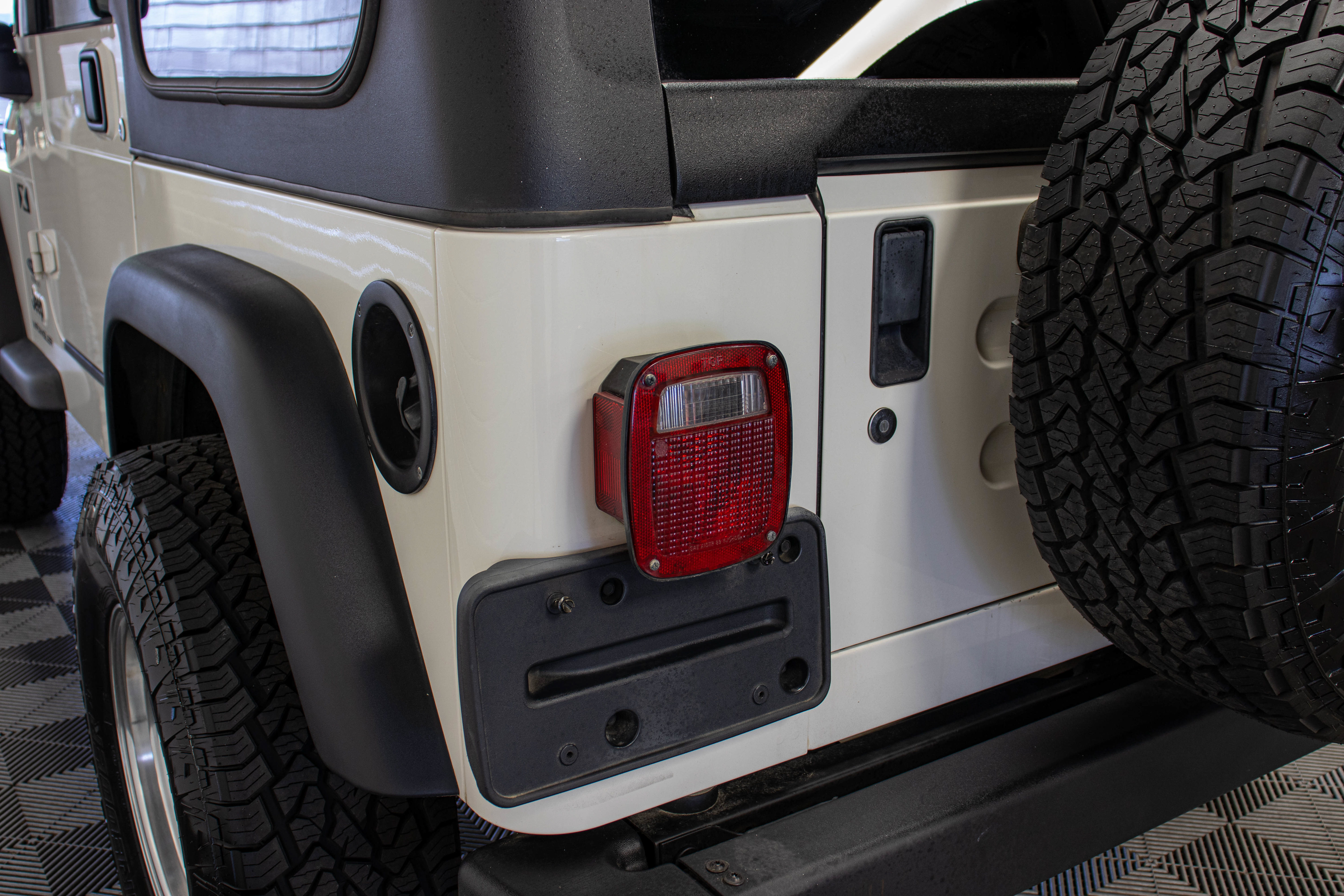 Used 2004 Jeep Wrangler X w/ Convenience Group AWD/4WD image 15