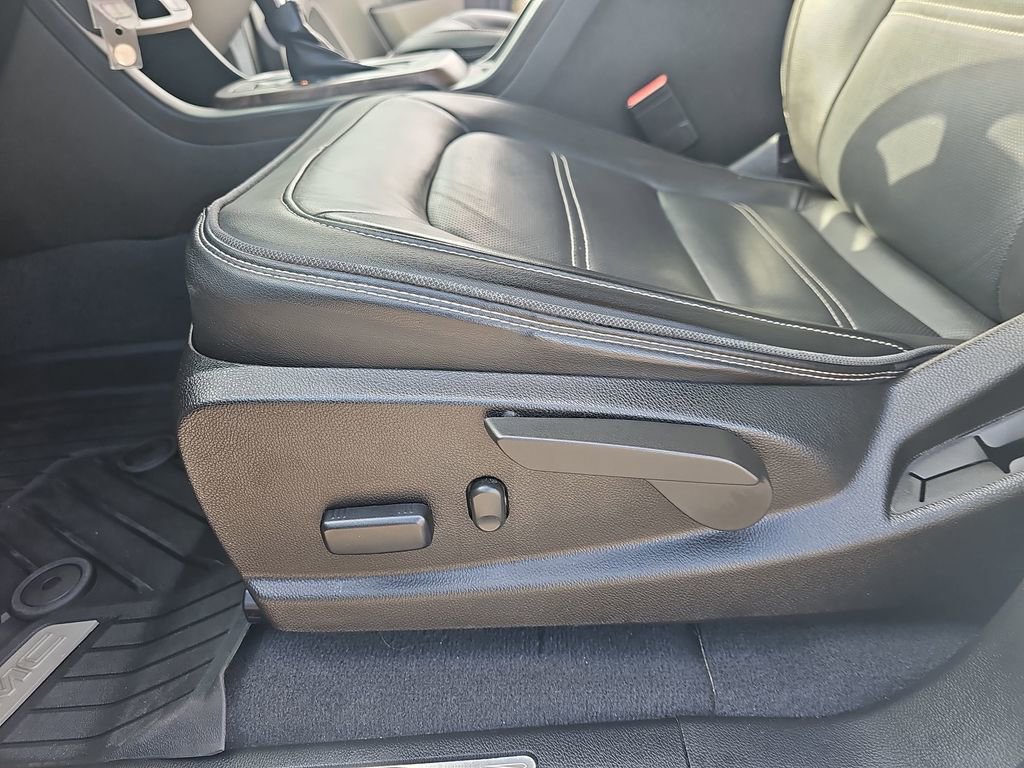 Certified 2022 GMC Canyon Denali image 34