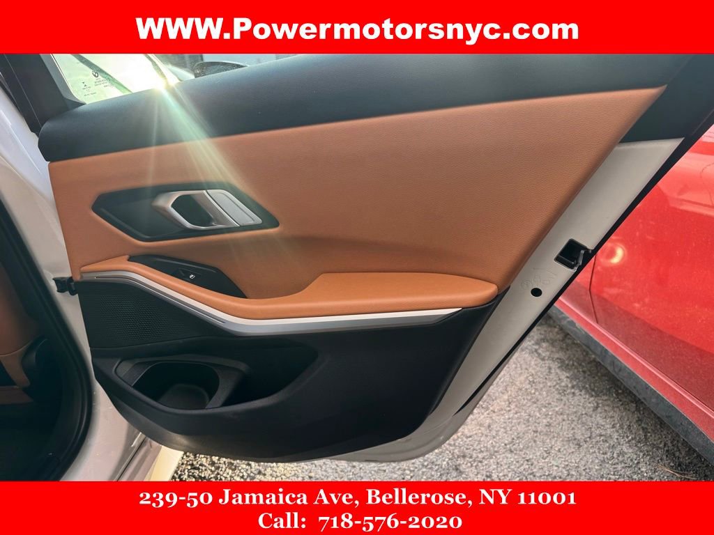 Used 2023 BMW 330i Sedan w/ M Sport Package image 23