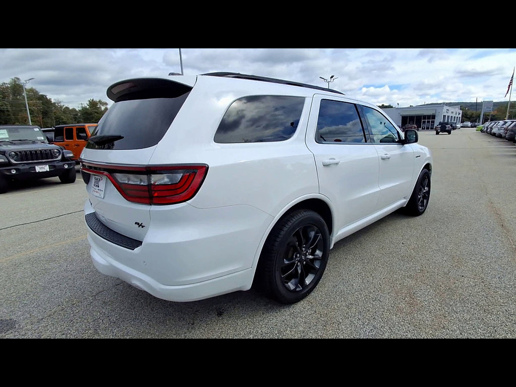 Used 2023 Dodge Durango R/T AWD/4WD image 8