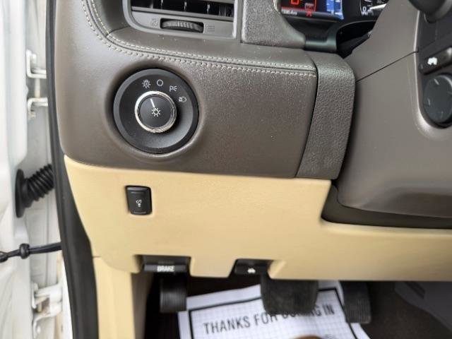 Used 2017 Lincoln Navigator L Reserve AWD/4WD image 25