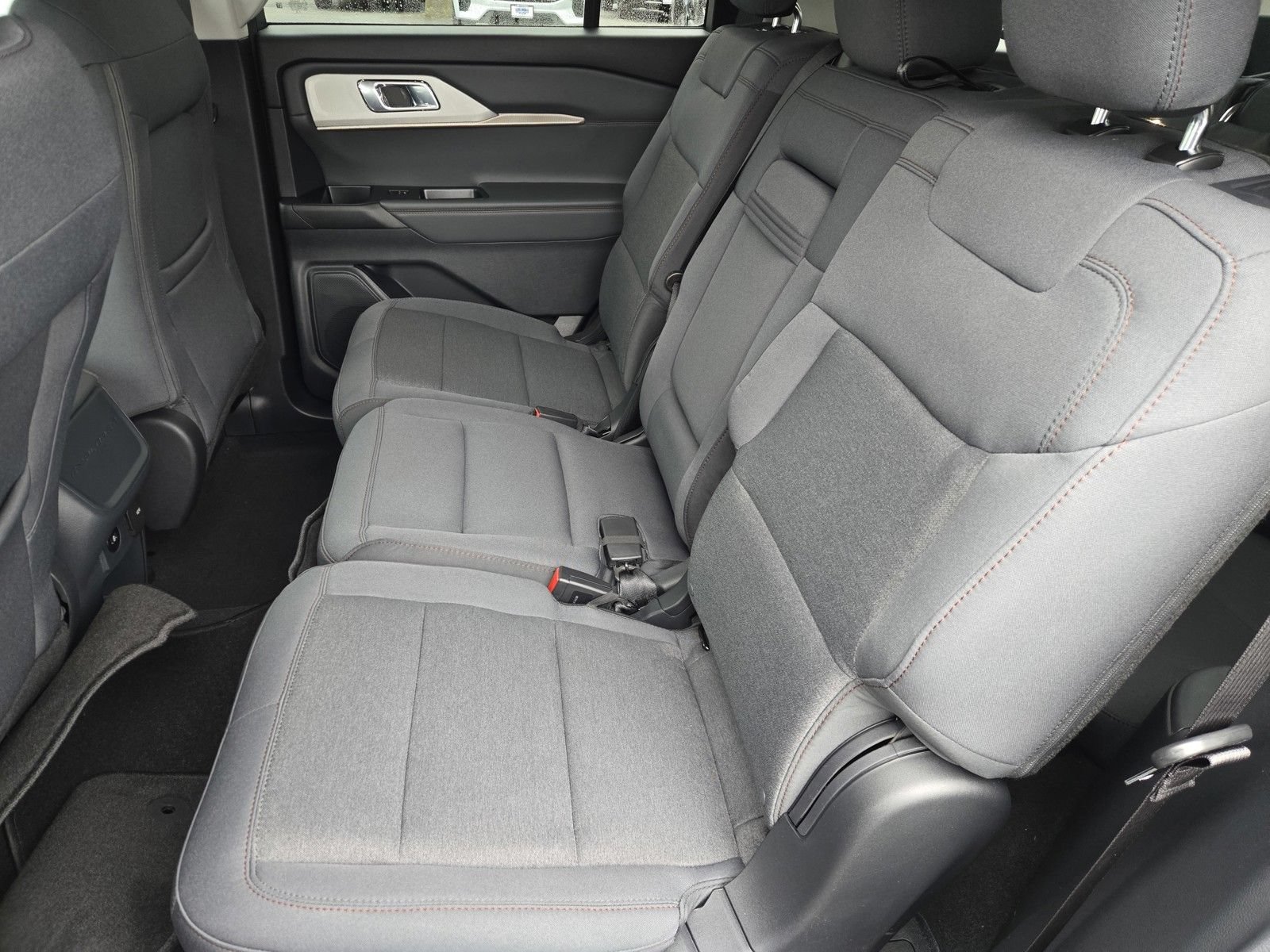 New 2026 Ford Explorer Active AWD/4WD image 6