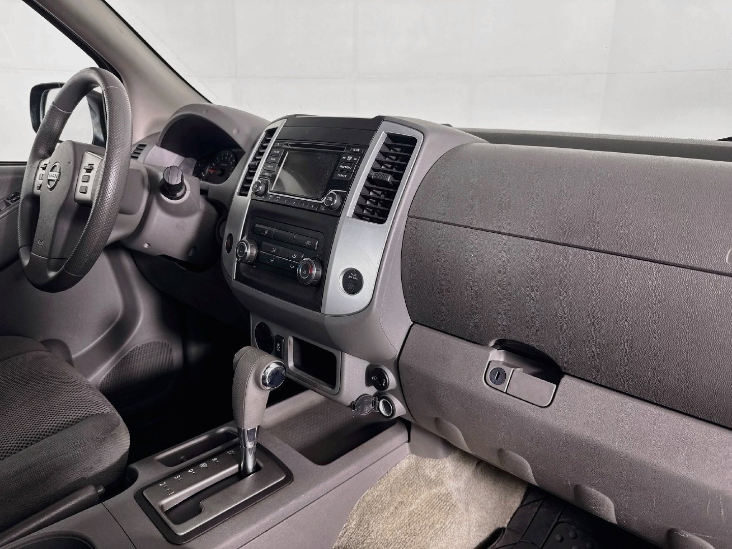 Used 2018 Nissan Frontier SV RWD image 26