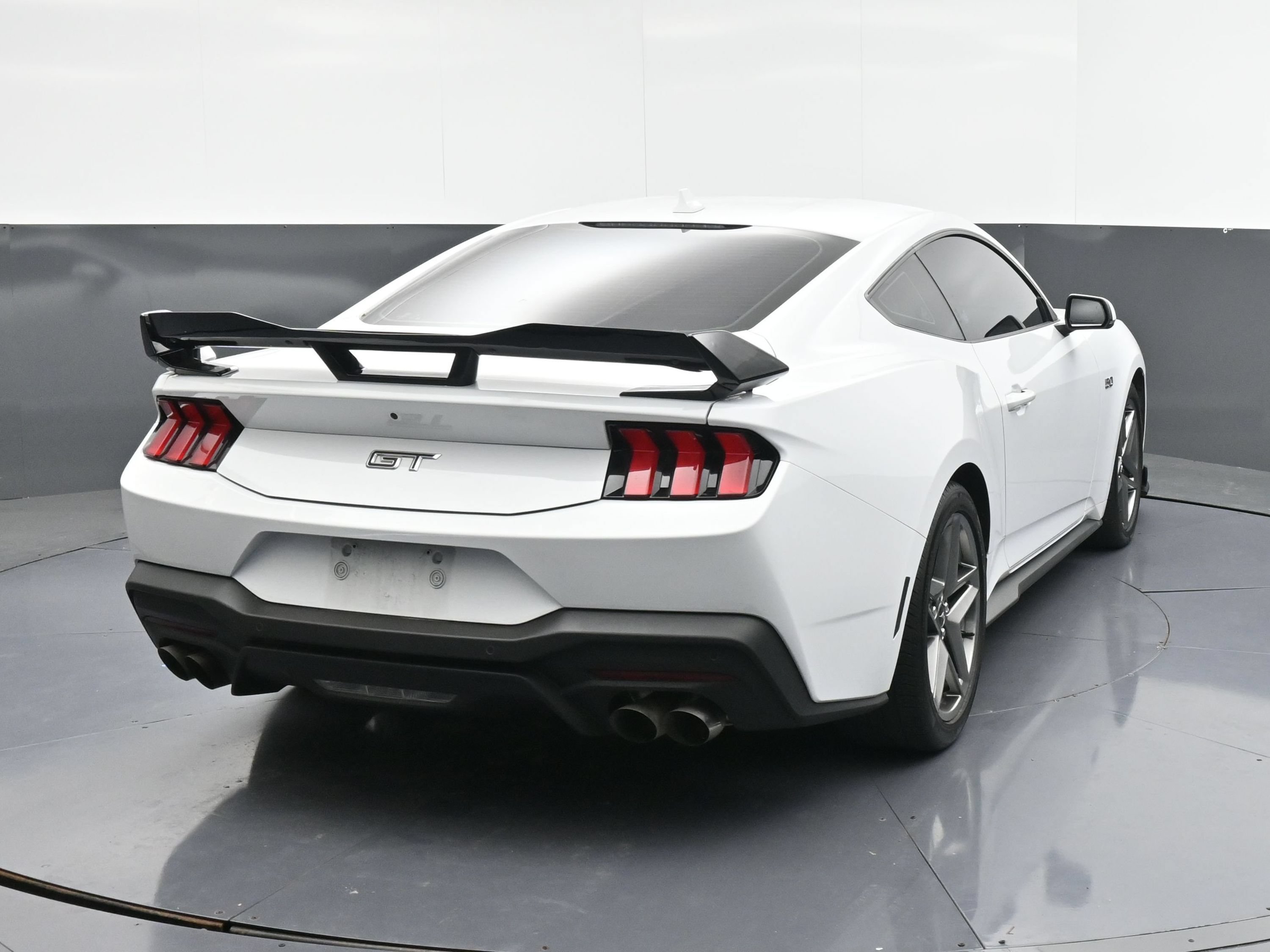 Used 2025 Ford Mustang GT Premium RWD image 8